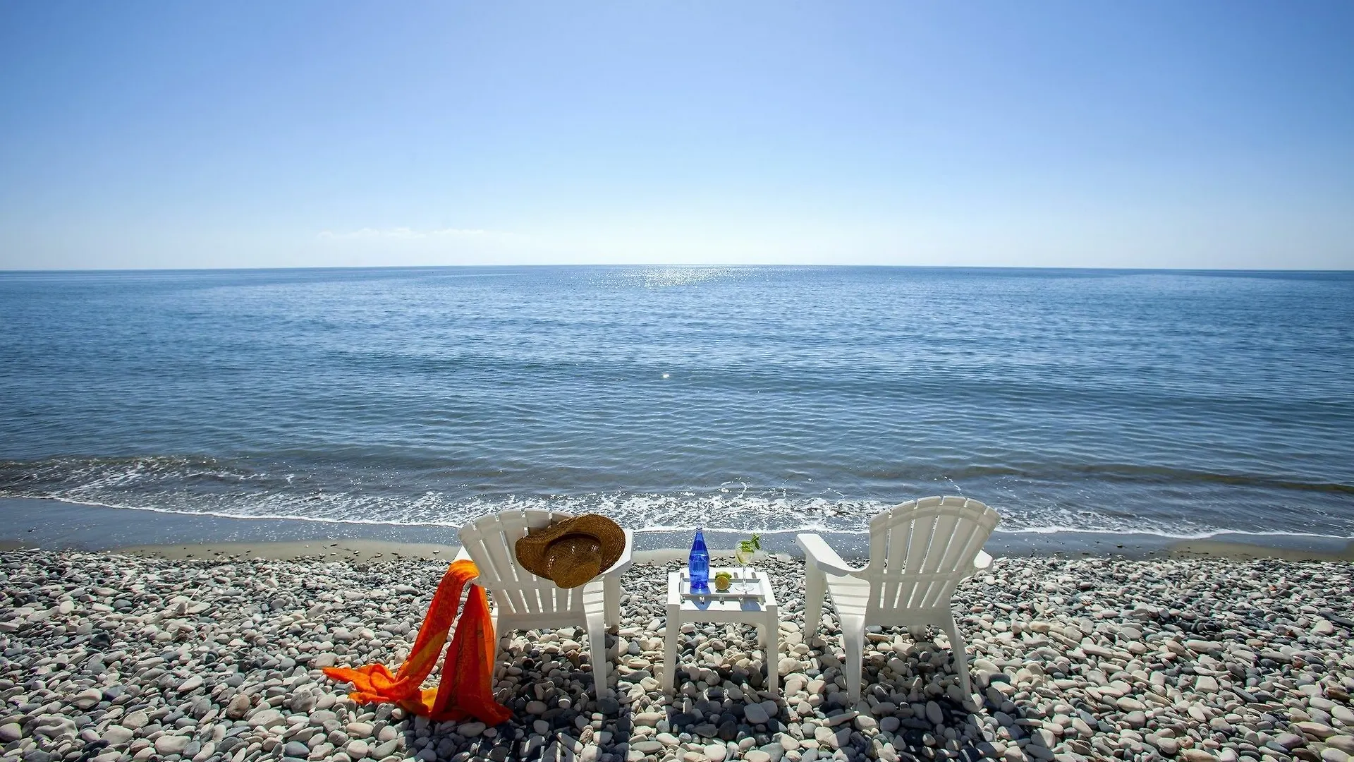 Sunset Beachfront Villa Meneou Larnaca 0*,