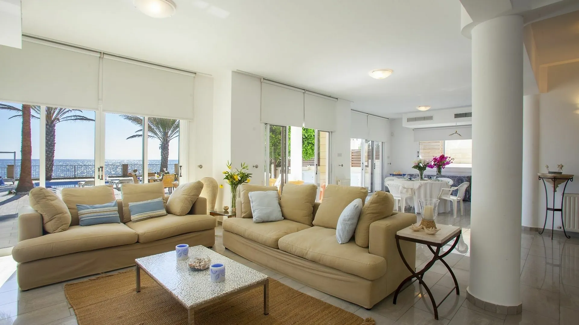 Sunset Beachfront Villa Meneou Larnaca