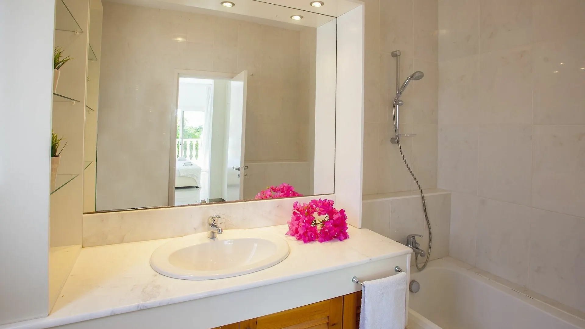 Sunset Beachfront Villa Meneou Larnaca Cyprus